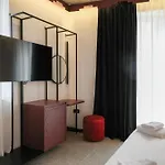 Bazaar Center تيرانا