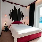 Bazaar Center فندق