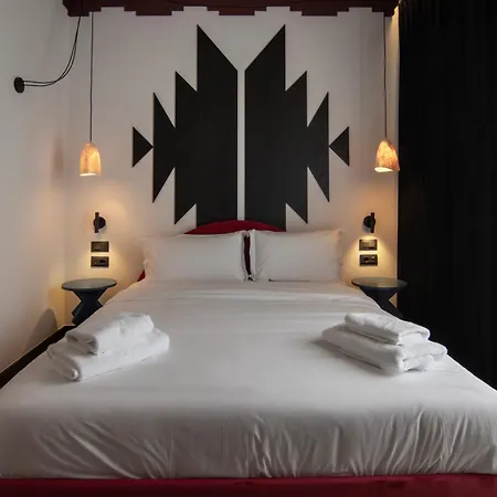 Bazaar Center تيرانا