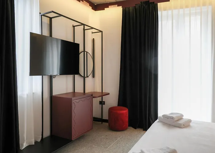 Bazaar Center 티라나