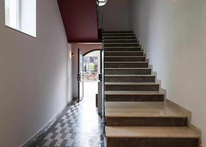 Bazaar Center 티라나