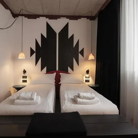 Hotel Bazaar Center 4*