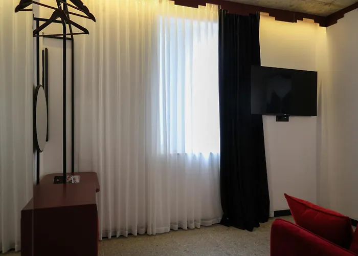 Hotel Bazaar Center 4*