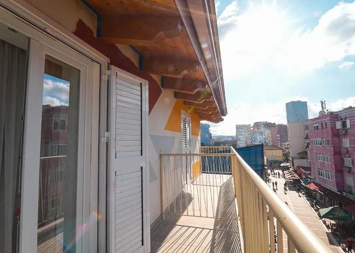 Hotel Bazaar Center Tirana